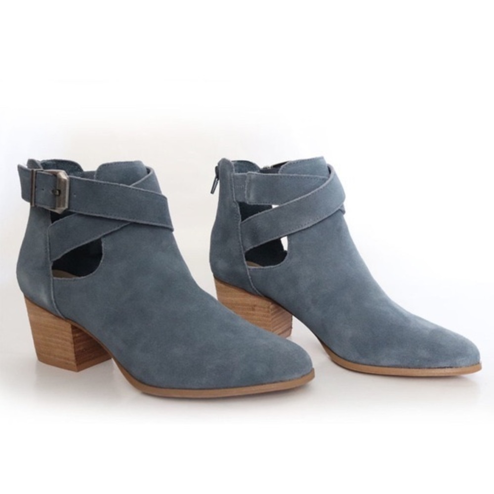 NWT *SOLE SOCIETY* Suede Booties … *AZURE* … Vista Blue … Size: 8.5 M